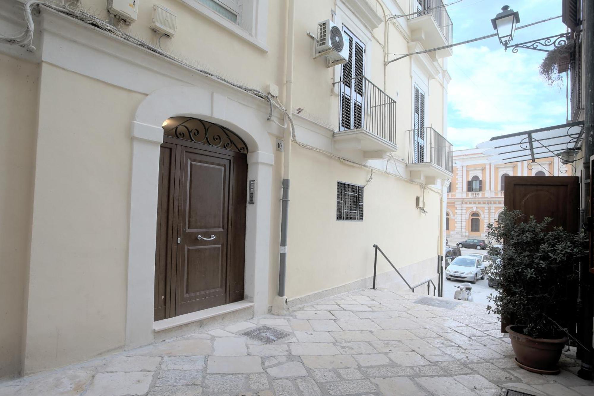 Le Residenze Del Capitano Hotel Бари Екстериор снимка