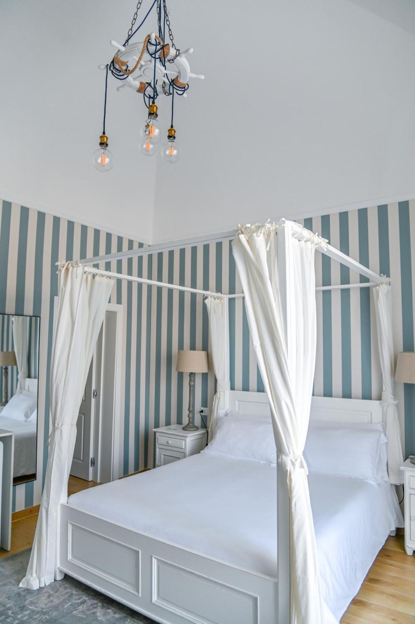 Le Residenze Del Capitano Hotel Бари Екстериор снимка