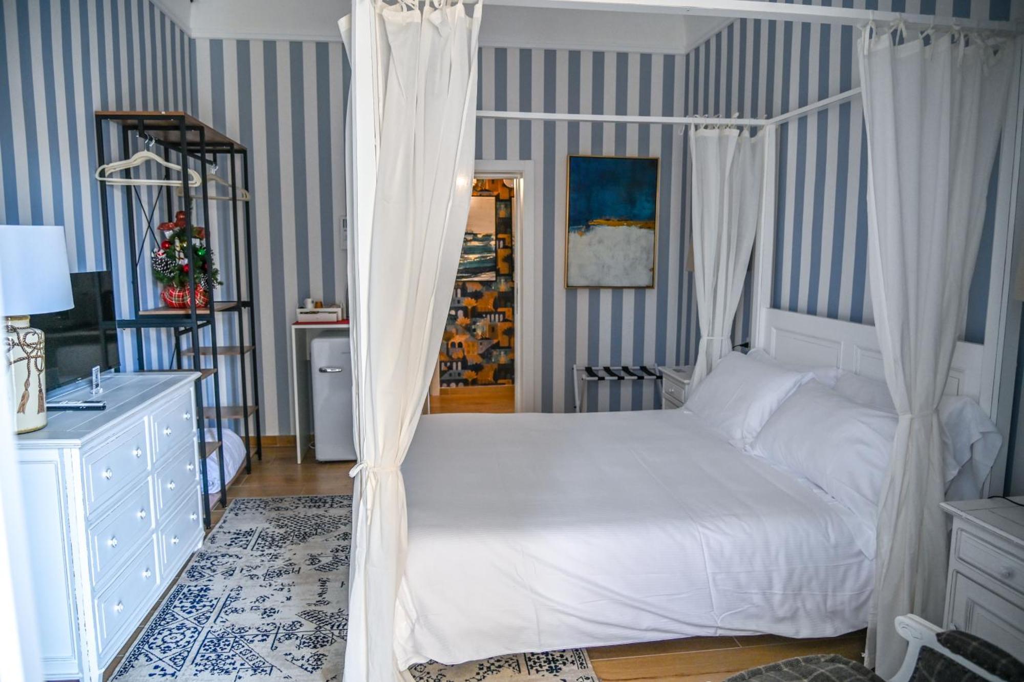 Le Residenze Del Capitano Hotel Бари Екстериор снимка