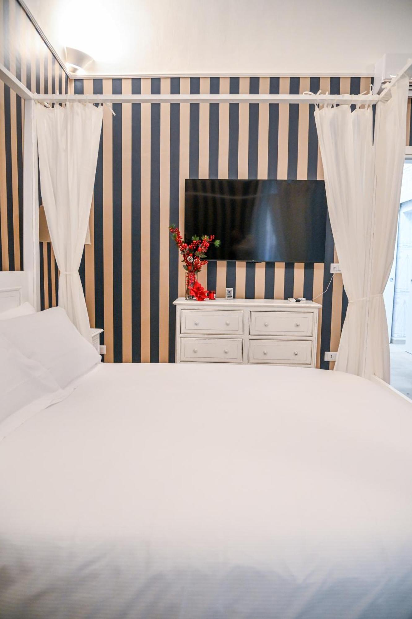 Le Residenze Del Capitano Hotel Бари Екстериор снимка